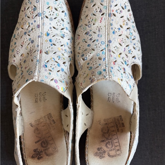 Rieker Antistress Women’s Cream and Brown Leather Cutout Slip-Ons Size 40 - Picture 8 of 8